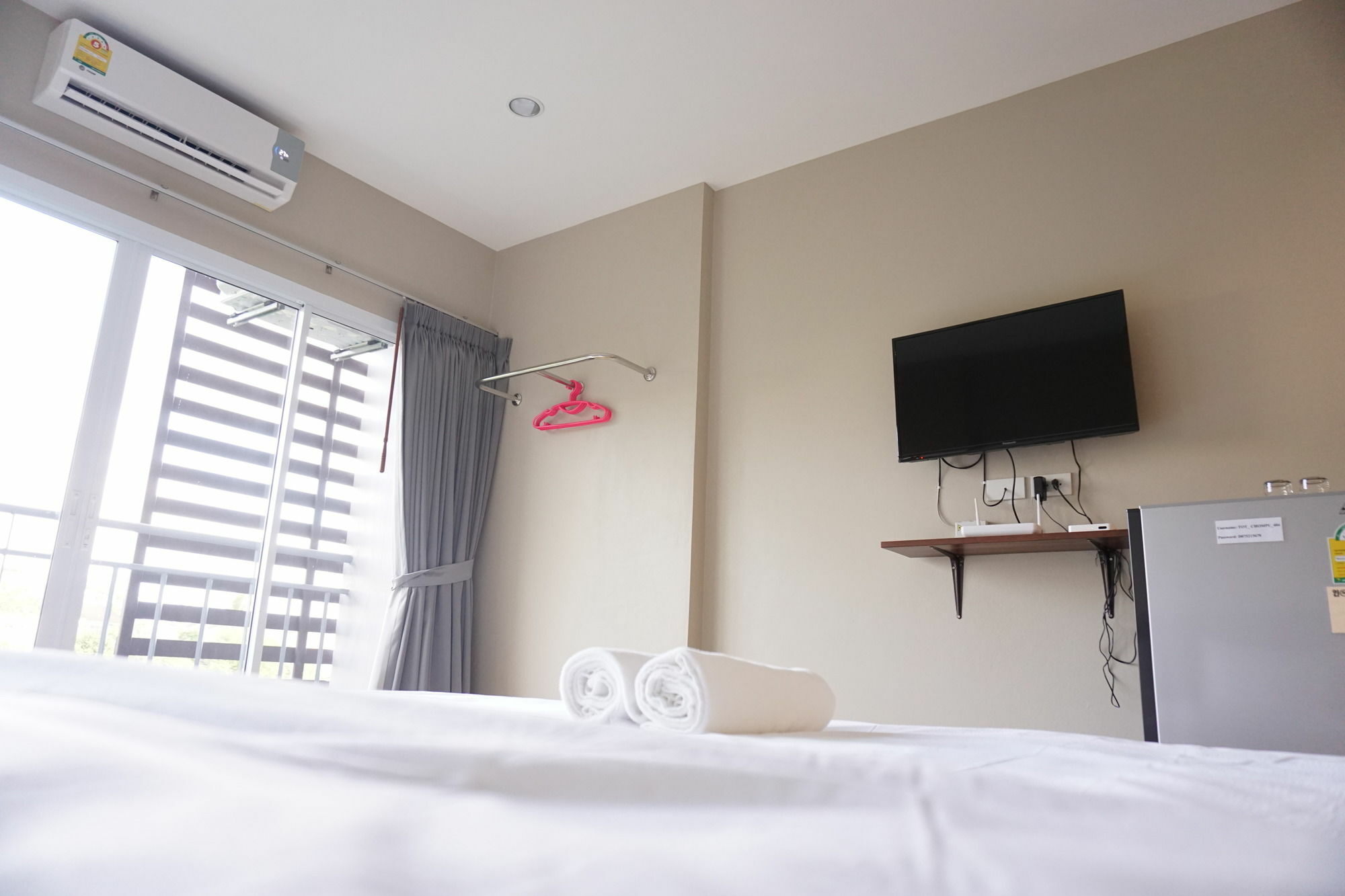 Chompu Nakarin Apartment Trang Esterno foto